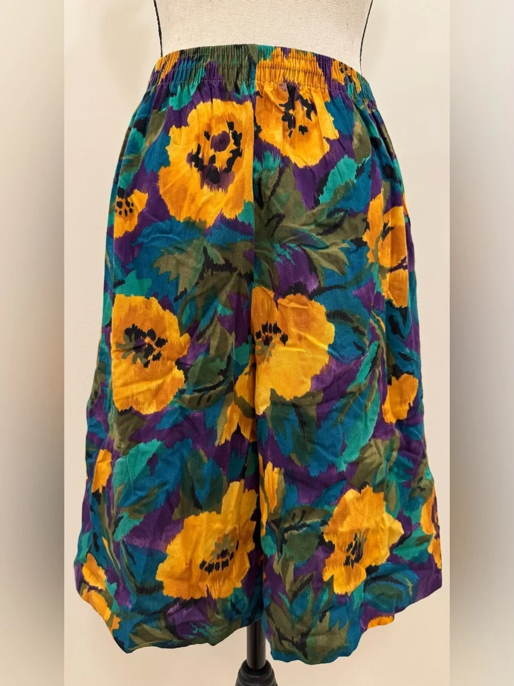 Vintage Floral Culotte Shorts M Knee Length Wide Leg Gaucho 80s 90s